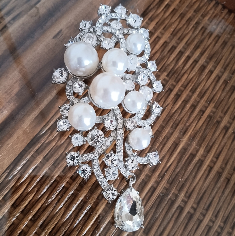 Y2K PEARL & RHINESTONE BROOCH - Picture 5 of 5
